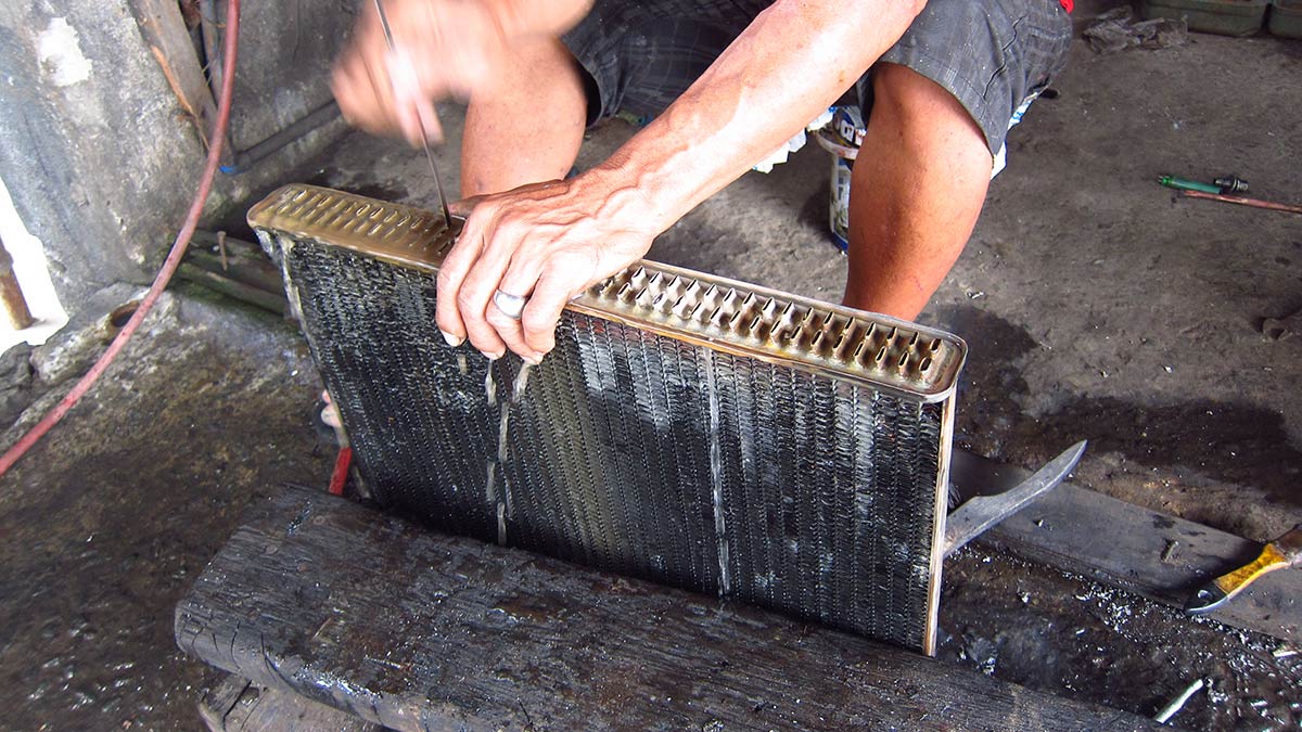 Radiator flushing